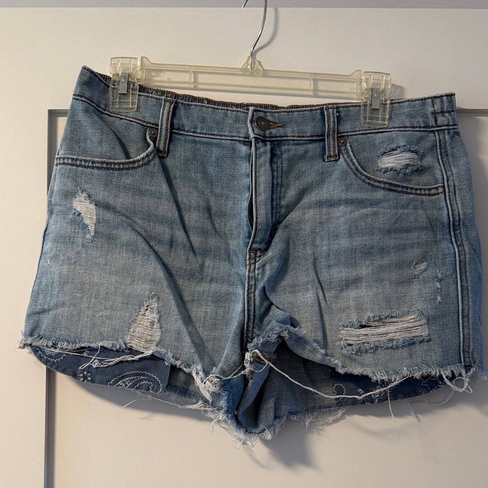 Aerie Distressed Denim Cutoff Shorts Light Wash Mid Rise Elastic Back Size M
